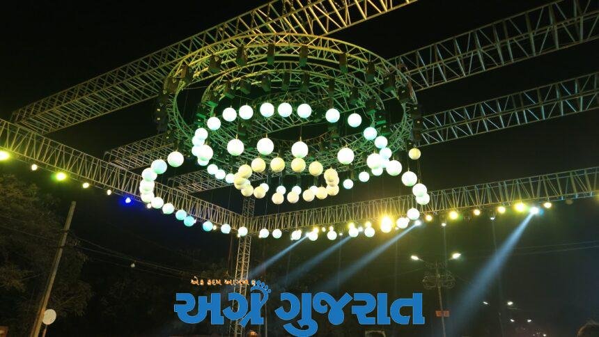 રાજકોટ દીપોત્સવીમય, રેસકોર્સના રિંગરોડે સજ્યા રોશનીના વાઘા