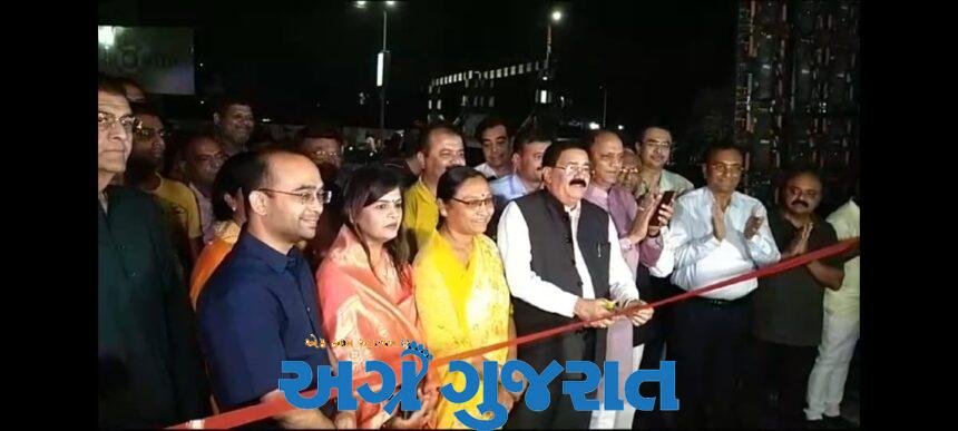 રાજકોટ દીપોત્સવીમય, રેસકોર્સે રિંગરોડે સજ્યા રોશનીના વાઘા