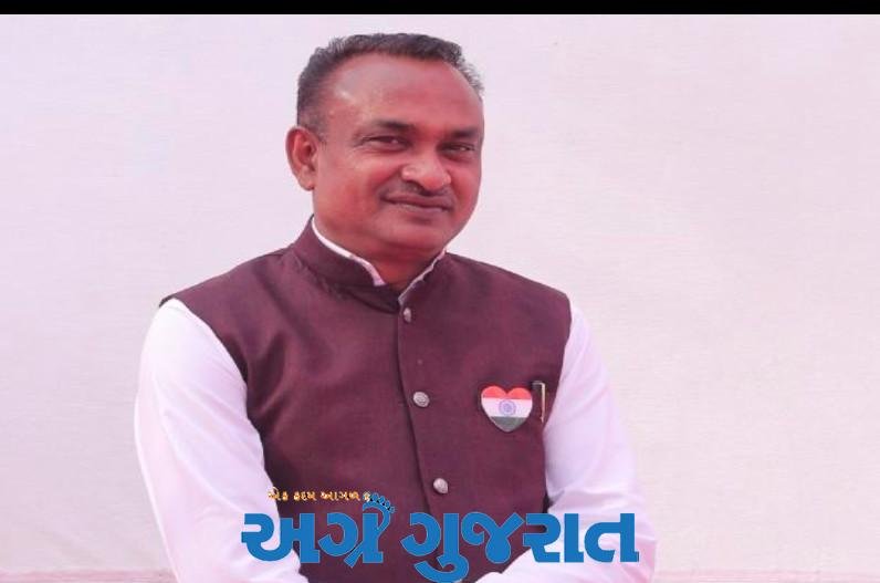 દિલ્હીમાં સસ્પેન્શન, ગુજરાતમાં રાજીનામાં