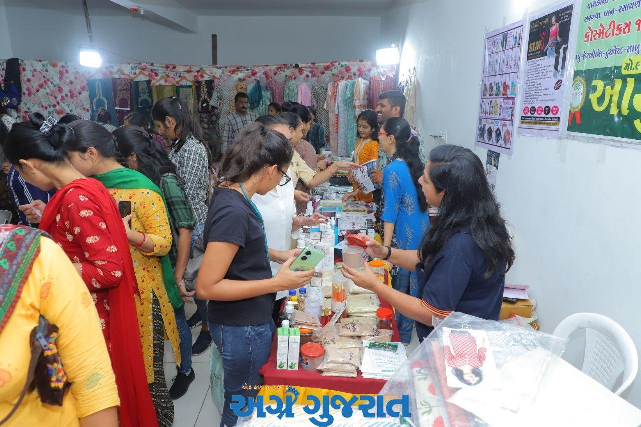 ગૃહિણીઓને પ્લેટફોર્મ મળે તે માટે વિન્ટર એકઝીબીશનનું આયોજન