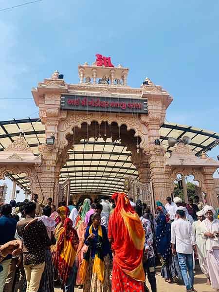 સમીના વરાણા ખાતે ખોડીયાર જયંતીએ હૈયે હૈયું દળાયુ: લાખો ભક્તોએ શીશ નમાવ્યા