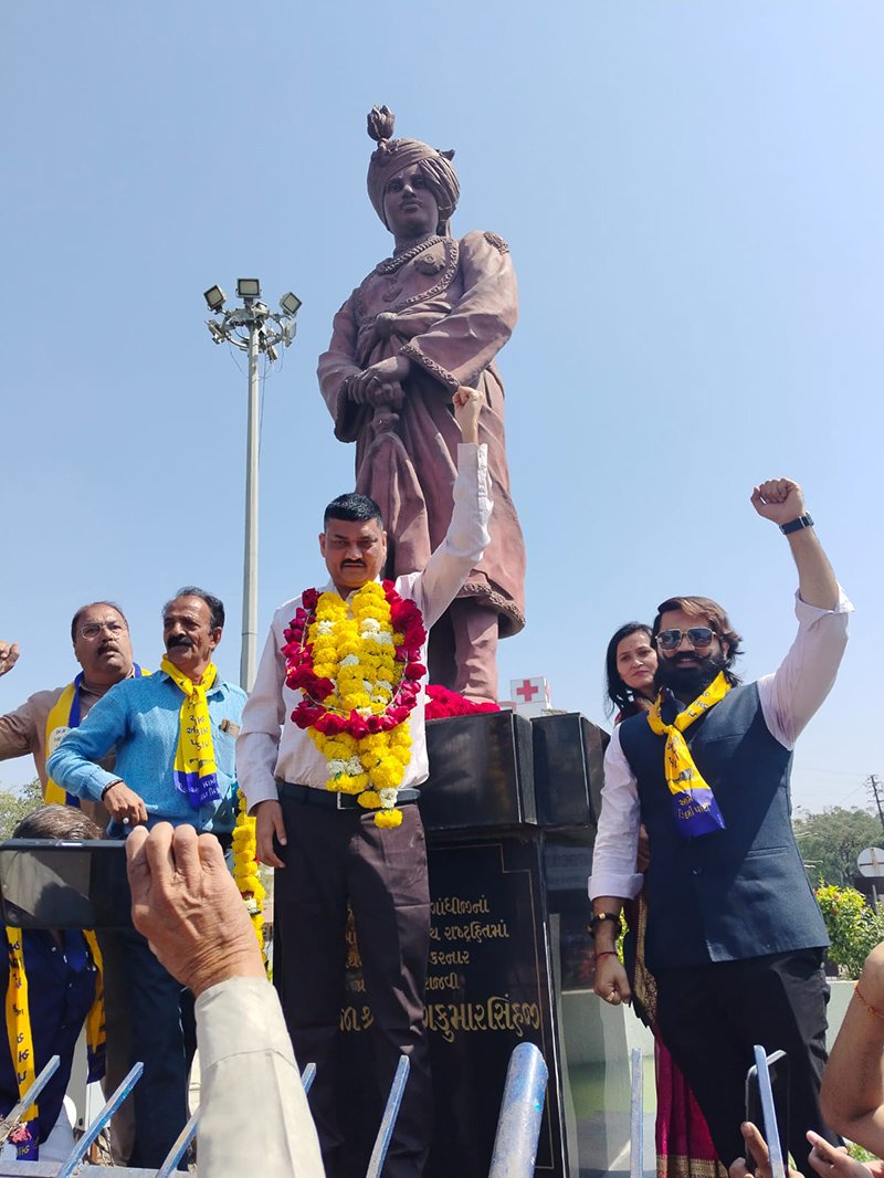 ‘આપ’ના ભાવનગર લોકસભા ઉમેદવાર ઉમેશ મકવાણાએ ચૂંટણી પ્રચારના શ્રી ગણેશ કર્યા