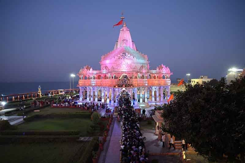 સોમનાથ મહાદેવના સાનિધ્યમાં માનવ મહેરામણ ઉમટ્યું