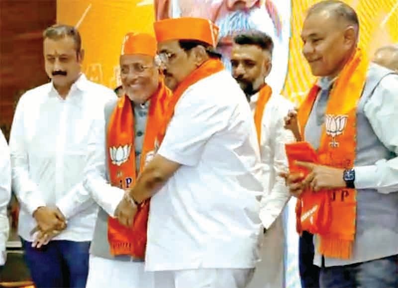 કોંગ્રેસમાં ભૂકંપ, ભાજપમાં આફટર શોક