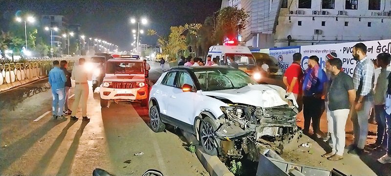 રાજકોટમાં વહેલી સવારે રામાપીર ચોકડી પાસે જીવલેણ અકસ્માત : એકનું મોત