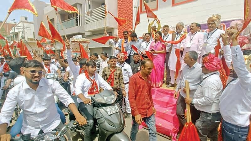 રૂપાલા રાજકોટ પરત ફર્યા : જોરશોરથી ચૂંટણી પ્રચારના શ્રીગણેશ