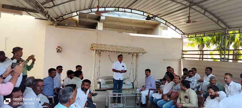 અહંકાર સામે સ્વાભિમાનની લડાઇ છે : પરેશ ધાનાણી