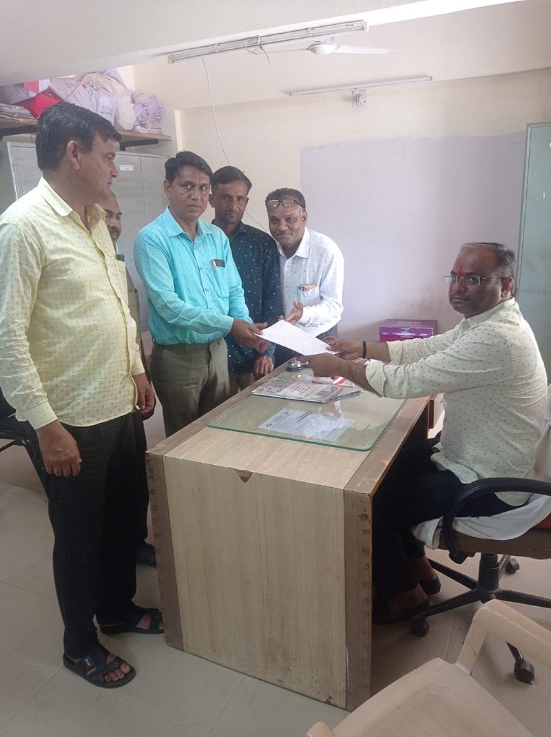 ચાણસ્મા તાલુકાની સસ્તા અનાજની દુકાનોમાં ગોડાઉનથી માલ નહીં મળતા આવેદનપત્ર આપ્યું