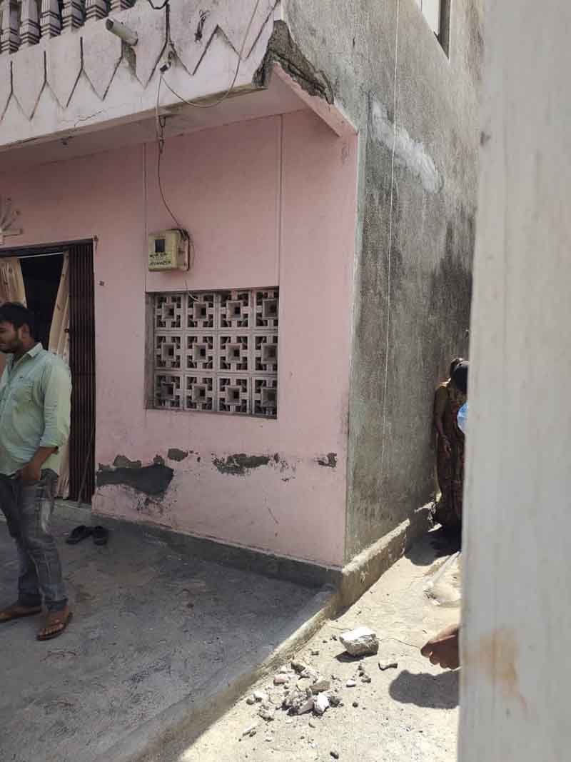 શાપરમાં ધરતીકંપના પગલે મકાનોમાં તિરાડો પડી