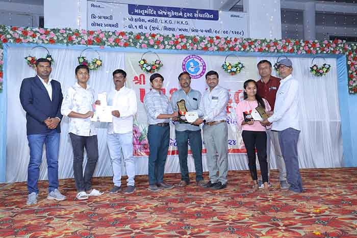 મોટાદડવાની પાર્થ સ્કૂલમાં અક્ષય ખત્રી-મિ.કેલ્ક્યુલેટર માસ્ટરે ગણિતને સરળતાથી સમજાવ્યું