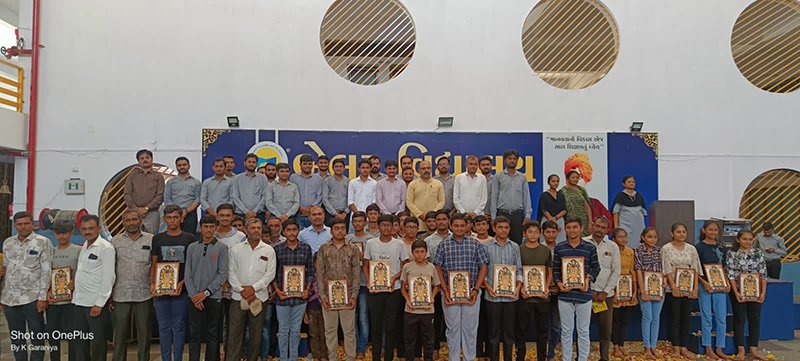 ધો10 માં 99.99PR સાથે સતત 5 વર્ષથી ગુજરાત રાજ્યમાં પ્રથમ અને સતત 8 વર્ષથી મહુવા તાલુકા પ્રથમ બેલુર વિદ્યાલય