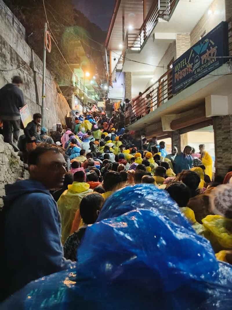 કેદારનાથમાં ભક્તોને વગર દર્શને પાછા ફરવું પડ્યું