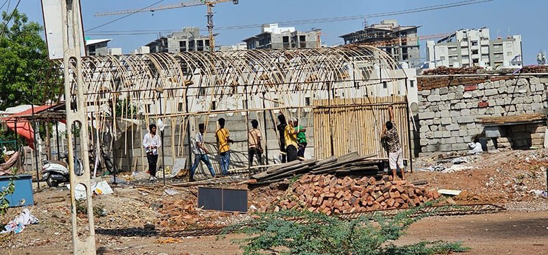 વાવડીમા 21 કરોડની જમીન ઉપરથી દબાણ દુર કરાવતા મામલતદાર