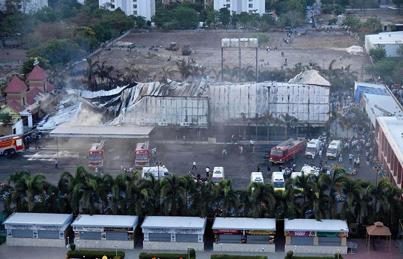 અગ્નિકાંડમાં બે આઇપીએસ, એક ઇજનેર, ત્રણ પીઆઇને બચાવવાની કવાયત