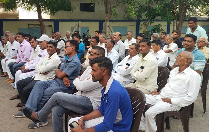 વાંકાનેર સીટી પોલીસ સ્ટેશન ખાતે અનુસૂચિત જાતિના આગેવાનો અને સભ્યોને આમંત્રીને સંમેલન