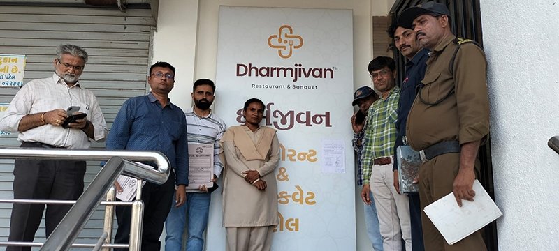 ‘દિવાની દાઝે કોળીને બટકાં’ : આગકાંડ બાદ અધિકારીઓ ભૂરાયા થયાં