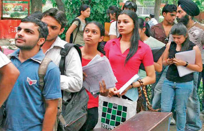 બેકારી આડો આંક વાળે છે : રાજયમાં ૨.૫૦ લાખ યુવાનો બેકાર