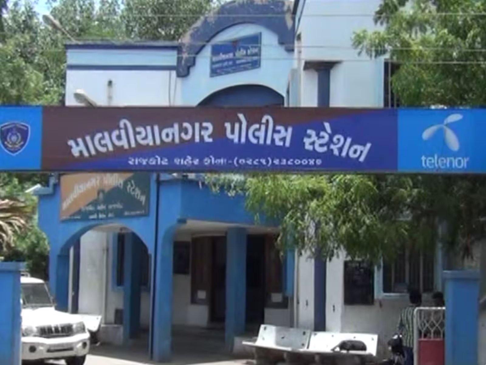 જુગારની મોસમ ખીલી : રાધાનગરમાં પાટલો માંડી જુગાર રમતી 10 મહિલાઓ ઝડપાઈ
