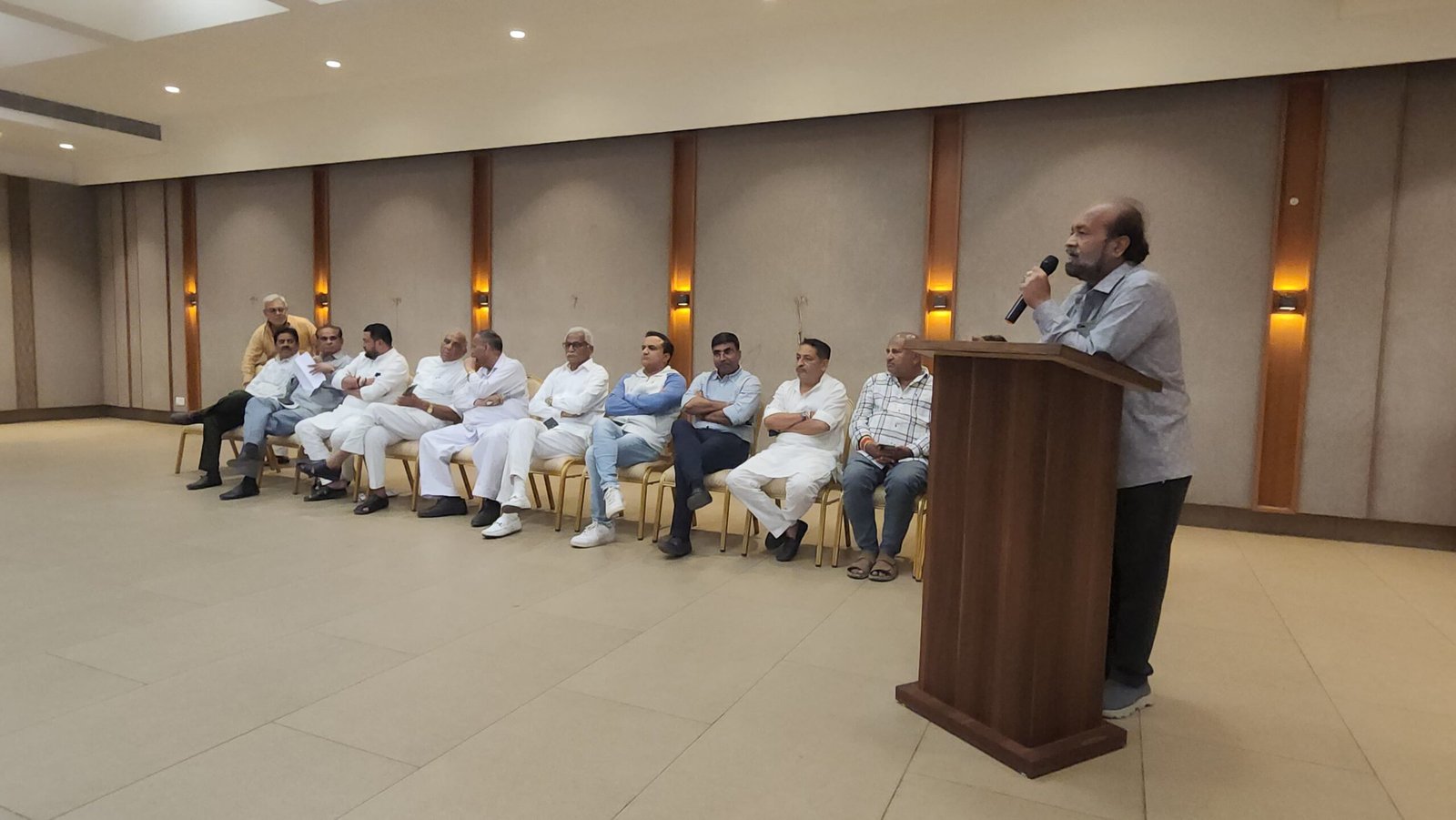 વેરાવળ-સોમનાથમાં સુડાની રચના બાદ બાંધકામ મંજૂરીઓ શરૂ ન થતા બિલ્ડર લોબીમાં રોષ