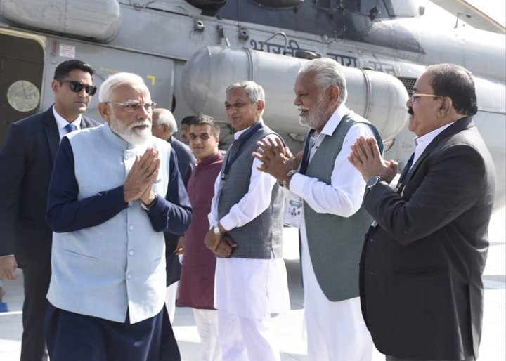 આજે વિકાસ અને વિરાસતનો મંત્ર ચારે તરફ ગુંજી રહ્યો છે : PM મોદી