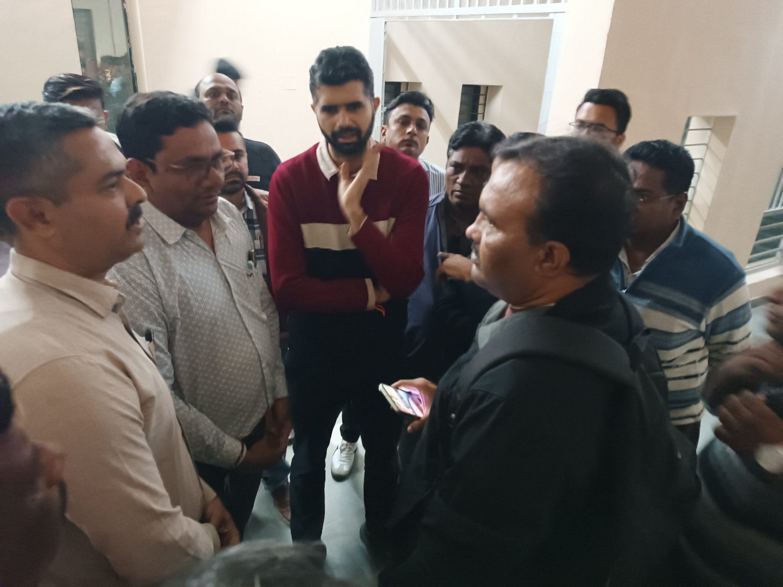 ફડાકાની ગુંજ, હુમલાખોર સામે પગલા નહીં તો RMCના કર્મચારીઓએ આપી માસ CLની ચીમકી