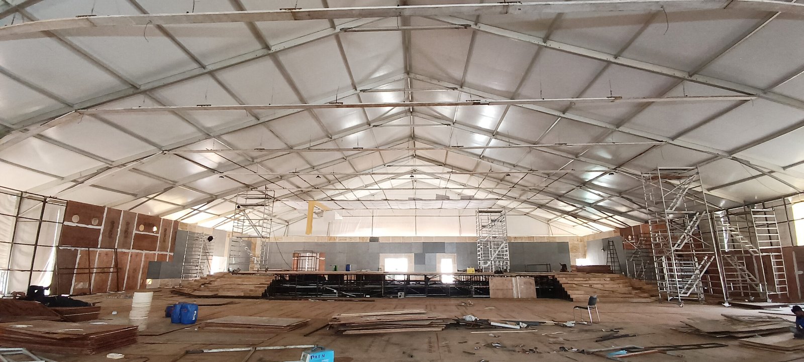 રાજકોટમાં વાઈબ્રન્ટ સમિટ : PM મોદીનો રોડ શો