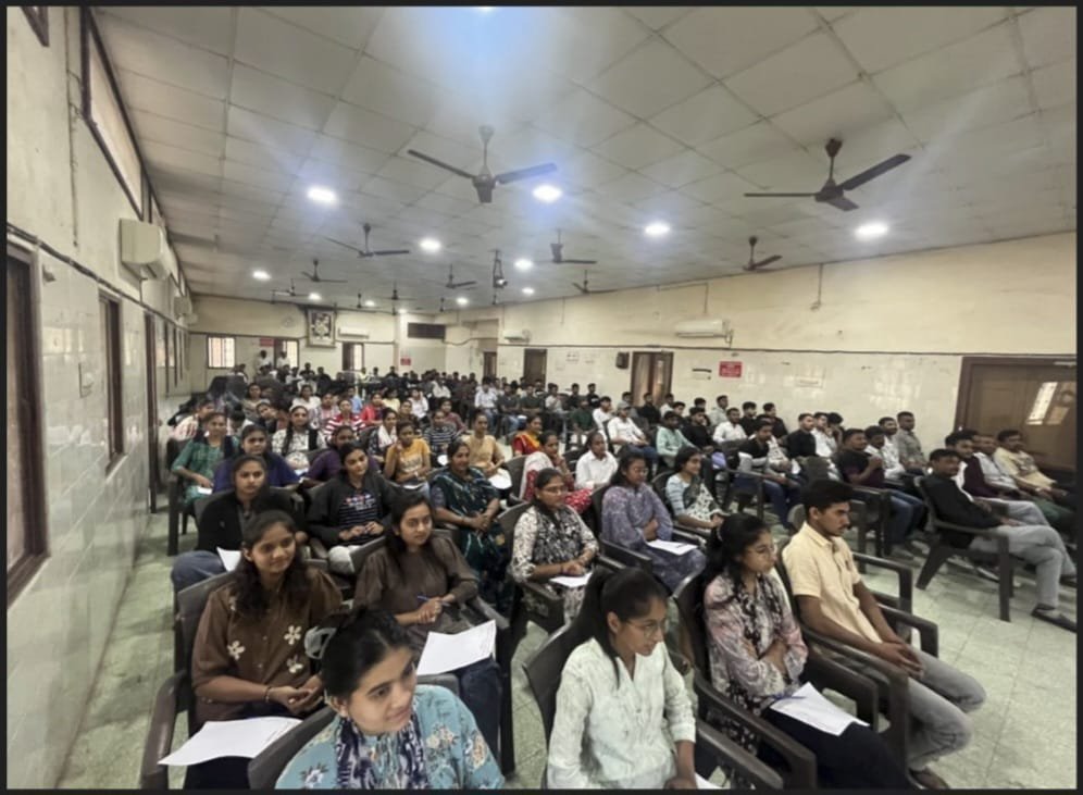 જેતપુરમાં પોલીસ ભરતી માર્ગદર્શન સેમિનારમાં ર૦૦ વિદ્યાર્થીઓએ ભાગ લીધો