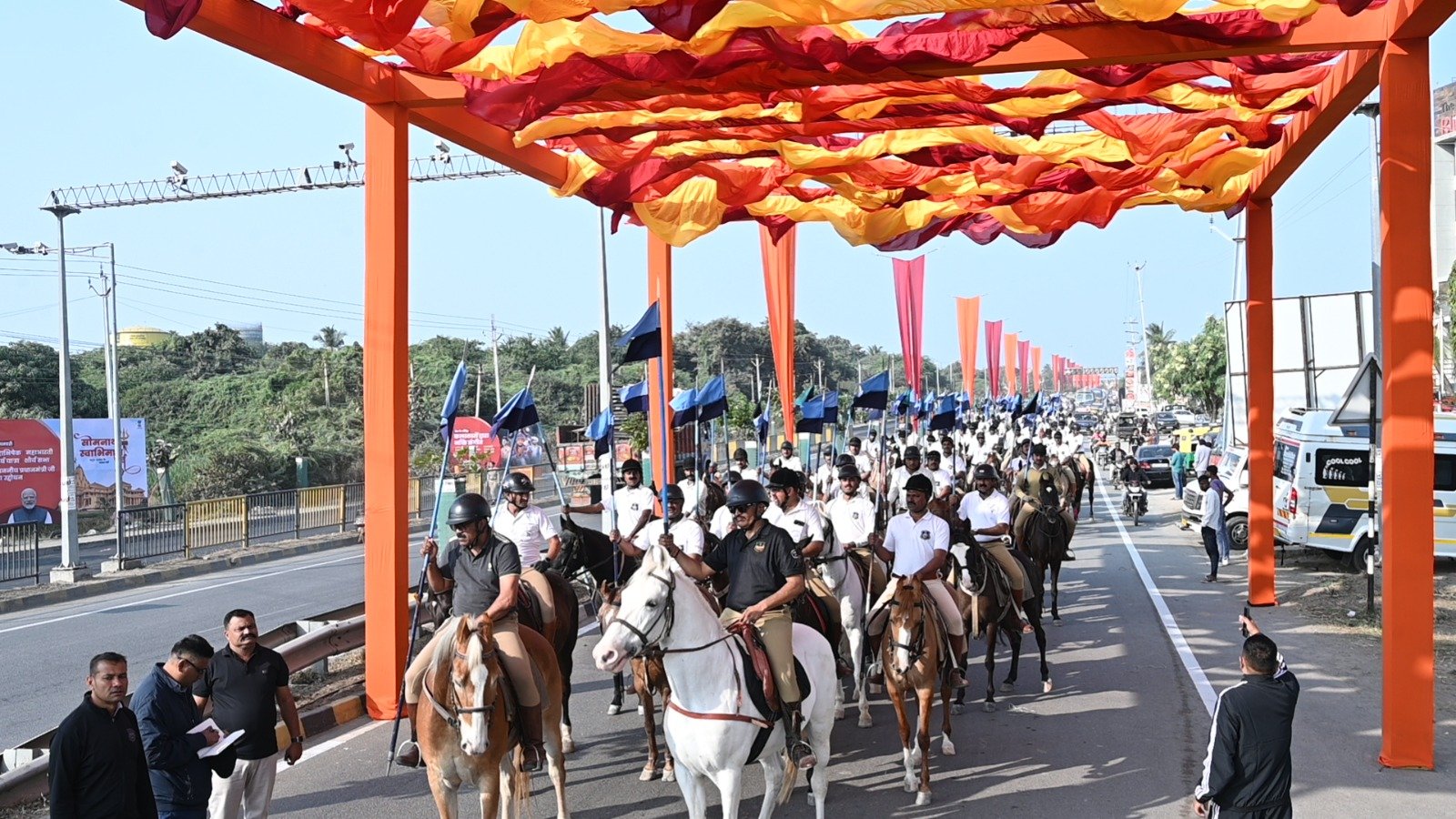  સોમનાથમાં પીએમની ઉપસ્થિતીમાં નિકળનાર ૧૦૮ ઘોડેસવારોની શૌર્ય યાત્રનું રિહર્સલ