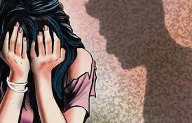 વડોદરામાં સગીરા પર ગેંગરેપ: બે યુવકે .ત્રણ કલાક રૂમમાં ગોંધી રાખી દુષ્કર્મ ગુજાર્યુ