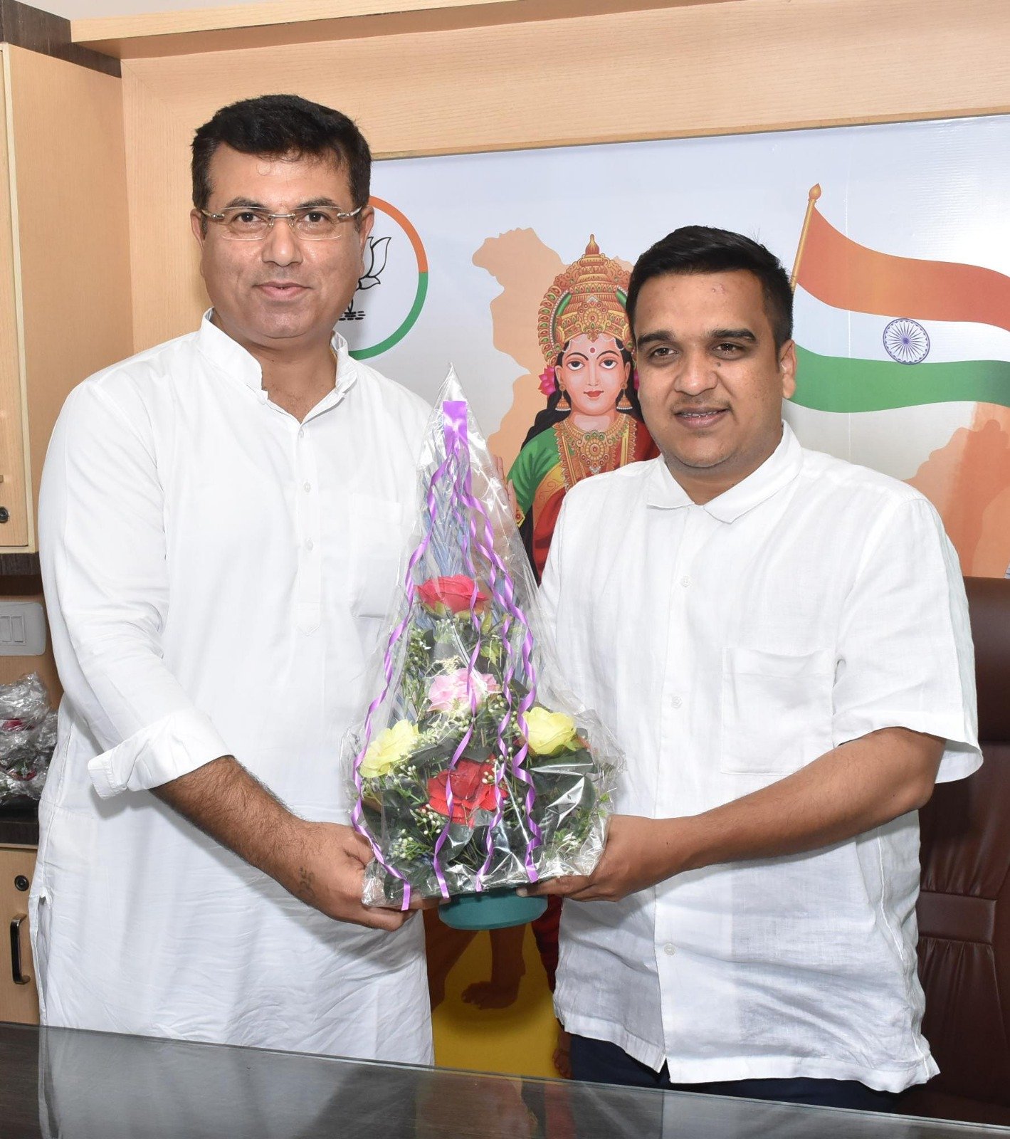 ડેપ્યુટી સીએમ હર્ષ્ સંઘવીને જન્મદિવસની શુભેચ્છા પાઠવતા ધારાસભ્ય કાનગડ