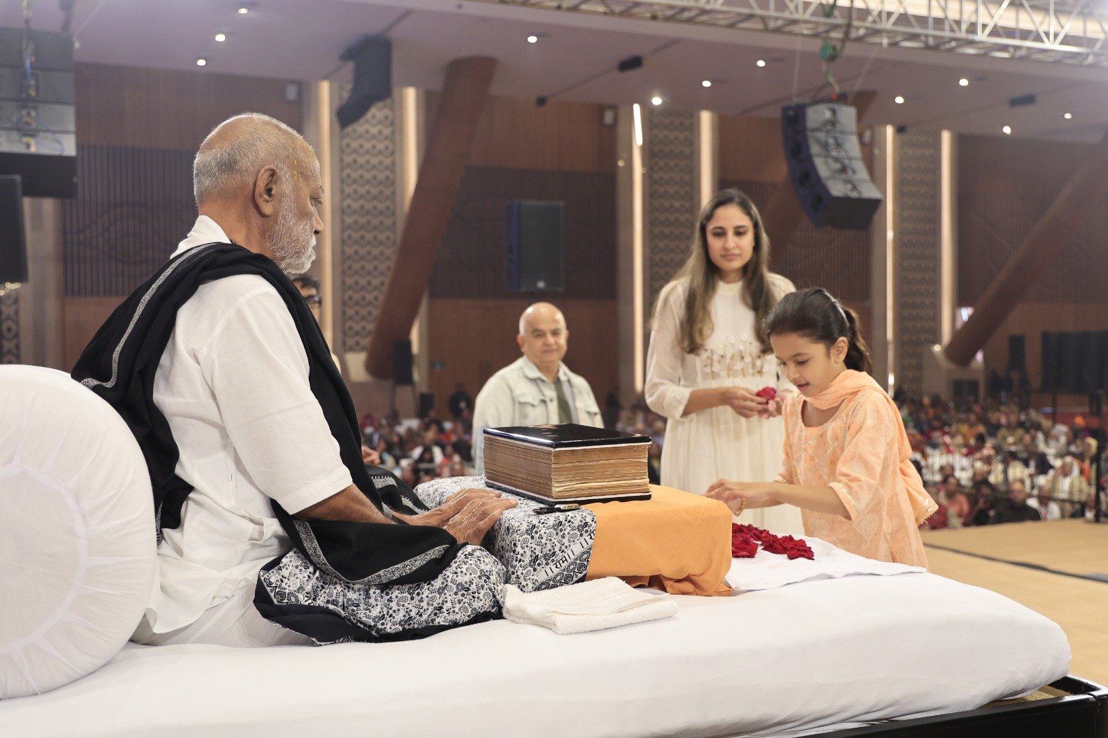  જીંદગીના છેલ્લા શ્વાસ સુધી રામકામ કરવું છે: મોરારિબાપુ