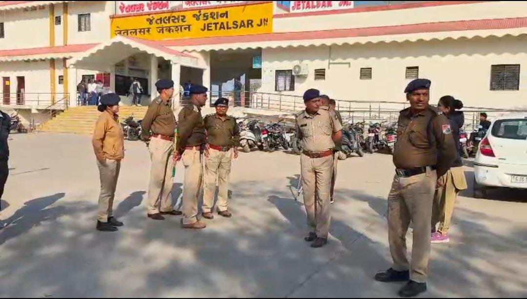 ફોર-વે જેતલસર જંકશન તોડી પાડવા કારસો ૭૦ કર્મચારીઓની બદલીથી ઉગ્ર રોષ