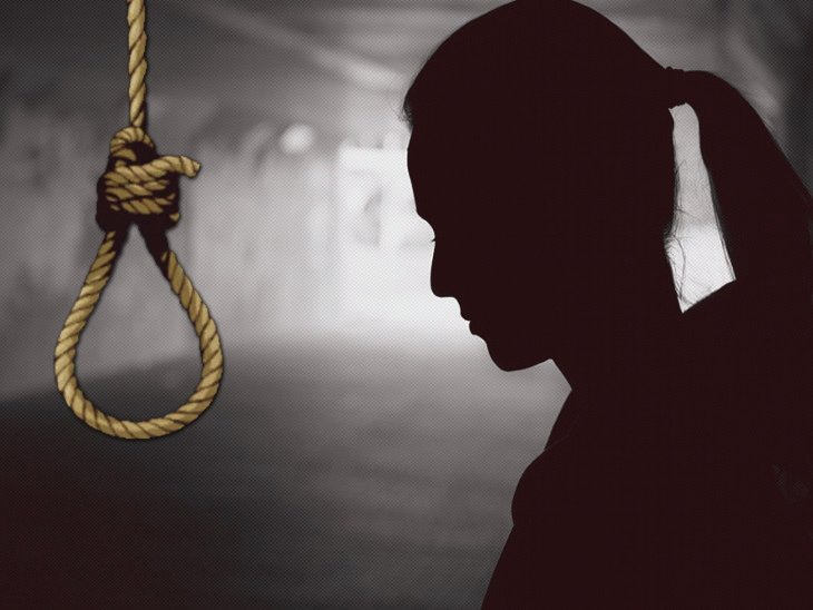 છૂટાછેડા બાદ મૈત્રી કરારમાં રહેતી યુવતીએ ફાંસો ખાઇ આપઘાત કર્યો