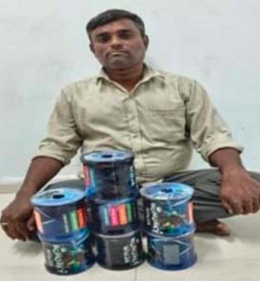 જસદણના પ્રતિબંધિત ચાઇનીઝ દોરીનું વેચાણ કરતા શખ્સને ઝડપી લેવાયો