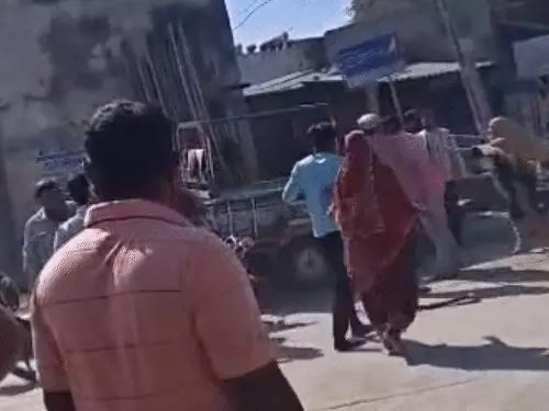 નાંદરખીમાં વોટસએપ ગ્રુપના મેસેજનું મનદુ:ખ રાખી જૂથ અથડામણ : 3 ઘાયલ