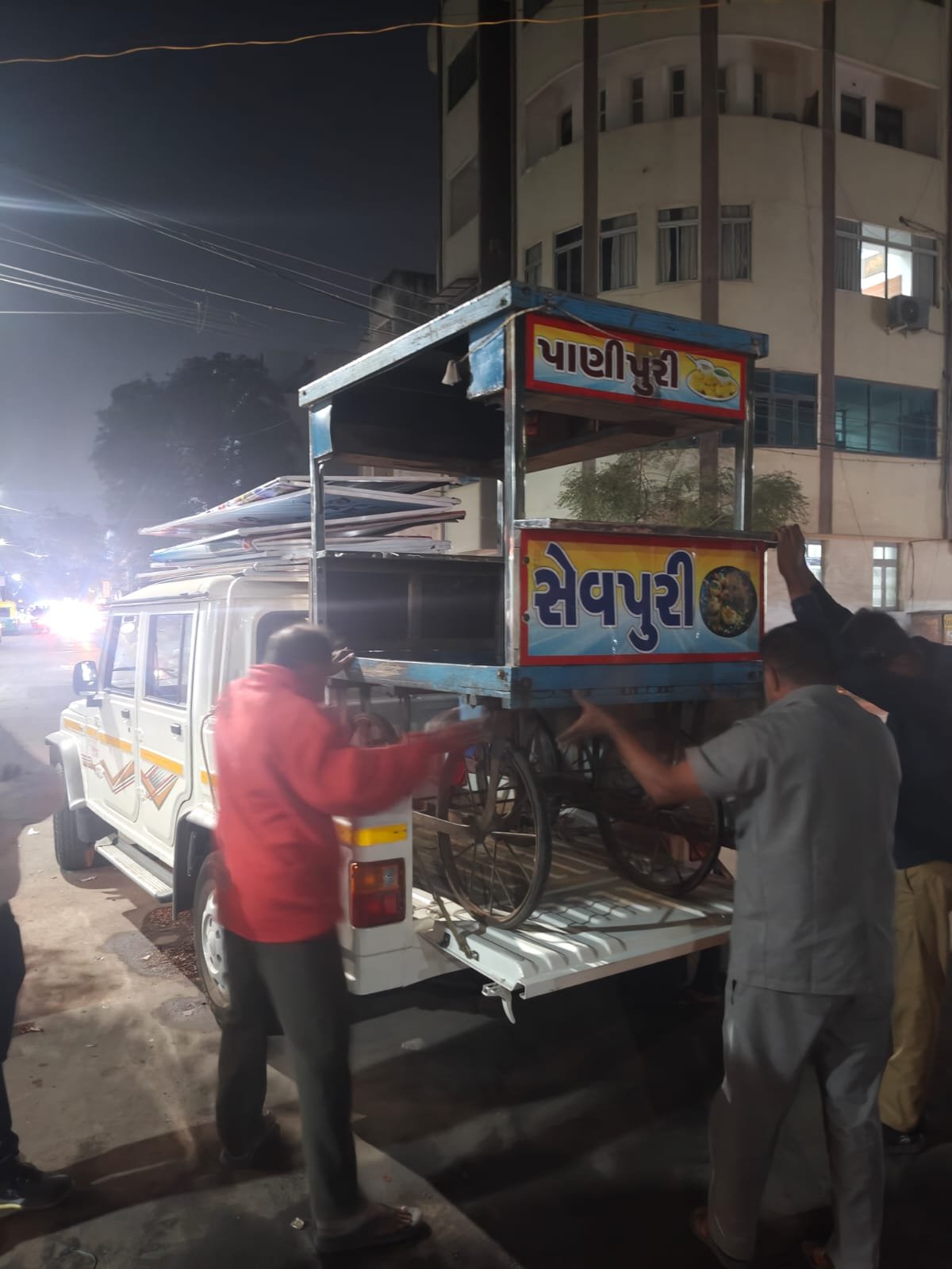 જયુબેલી, સેટેલાઇટ, યુનિ.રોડ, કોટેચા ચોક, પારેવડી માર્કેટમાંથી ૪૪૬૨ કિલો શાકભાજી જપ્ત