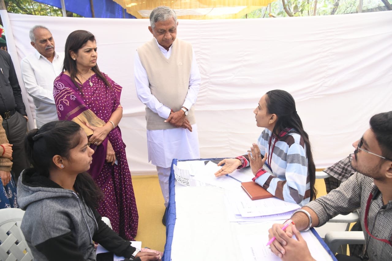 વાઈબ્રન્ટ સમિટ અંતર્ગત રાજકોટમાં ક્લસ્ટર રોજગાર ભરતી મેળા શરૂ