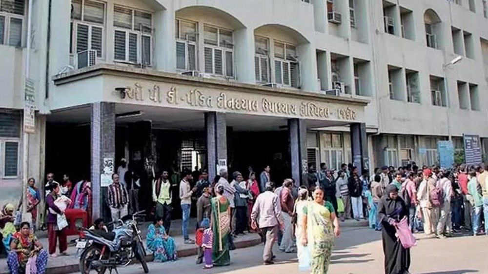 રાજકોટ સિવિલ હોસ્પિટલમાં ડોક્ટરોની હડતાલનો આવ્યો અંત
