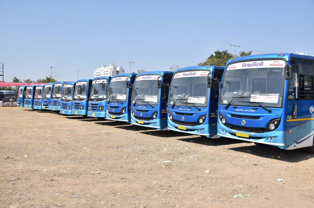 PMના કાર્યક્રમમાં બે હજાર એસટી બસોની ફાળવણીની પપ૦૦ મુસાફરો રઝળી પડશે
