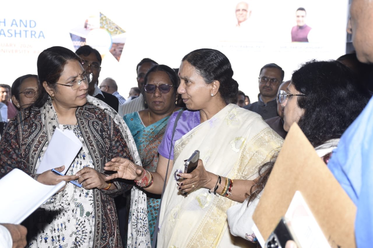 વાયબ્રન્ટ સમિટના સ્થળનું નિરીક્ષણ કરતાં અધિક મુખ્ય સચિવ