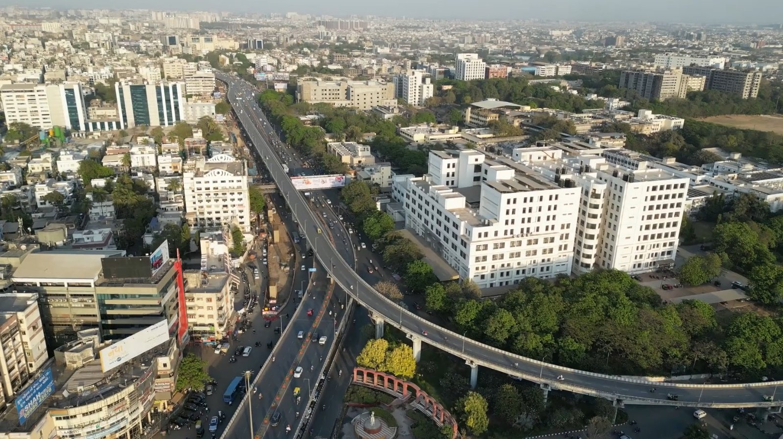 સુરત હવે સંપૂર્ણપણે સ્લમ ફ્રી સિટી જાહેર કરવા તંત્રને કામે લગાડતા મુખ્યમંત્રી