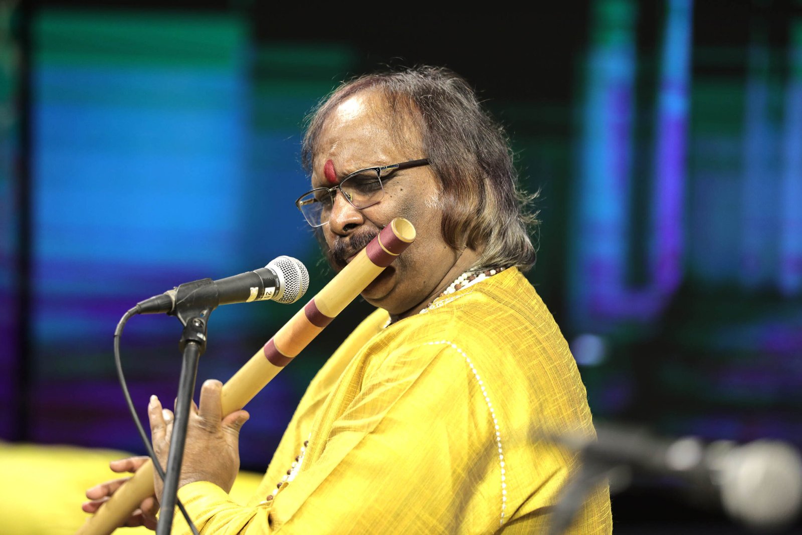 સપ્તસંગીત : પં.રાજેન્દ્ર પ્રસાદજીએ એક સાથે બાંસુરીવાદન-શરણાઇવાદન રજૂ કરી શ્રોતાઓને ડોલાવ્યા