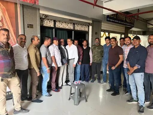 સુરતમાં ૬ કરોડનું કોબ્રા સાપનું ઝેર પકડાયું