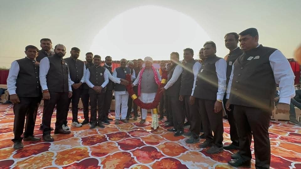 સૌરાષ્ટ્રમાં પ્રથમ વખત ધડુક પરિવારના લોહીથી મોભીઓની રકતતુલા