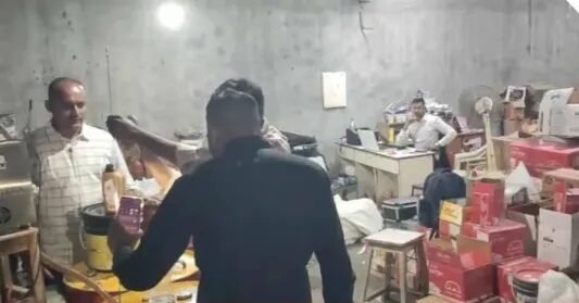  ભાવનગરના કુંભારવાડામાં બ્રાન્ડેડ કંપનીના નામે ચાલતી નકલી ઓઈલ ફેક્ટરી ઝડપાઈ