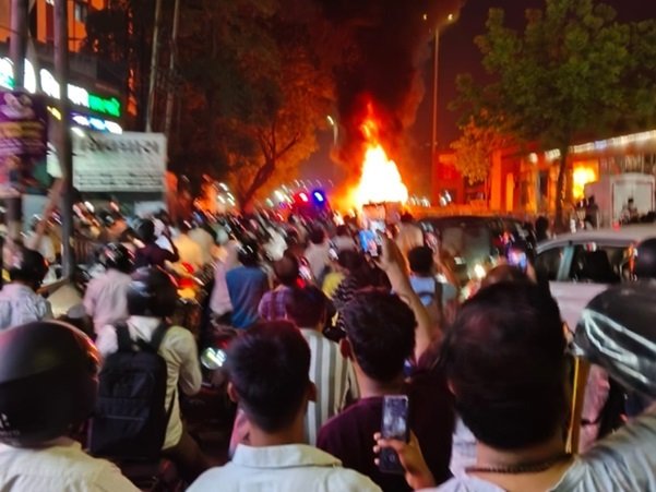 સુરતમાં ૫૦થી વધારે મુસાફર ભરેલી ST બસમાં આગ, અફરાતફરીનો માહોલ