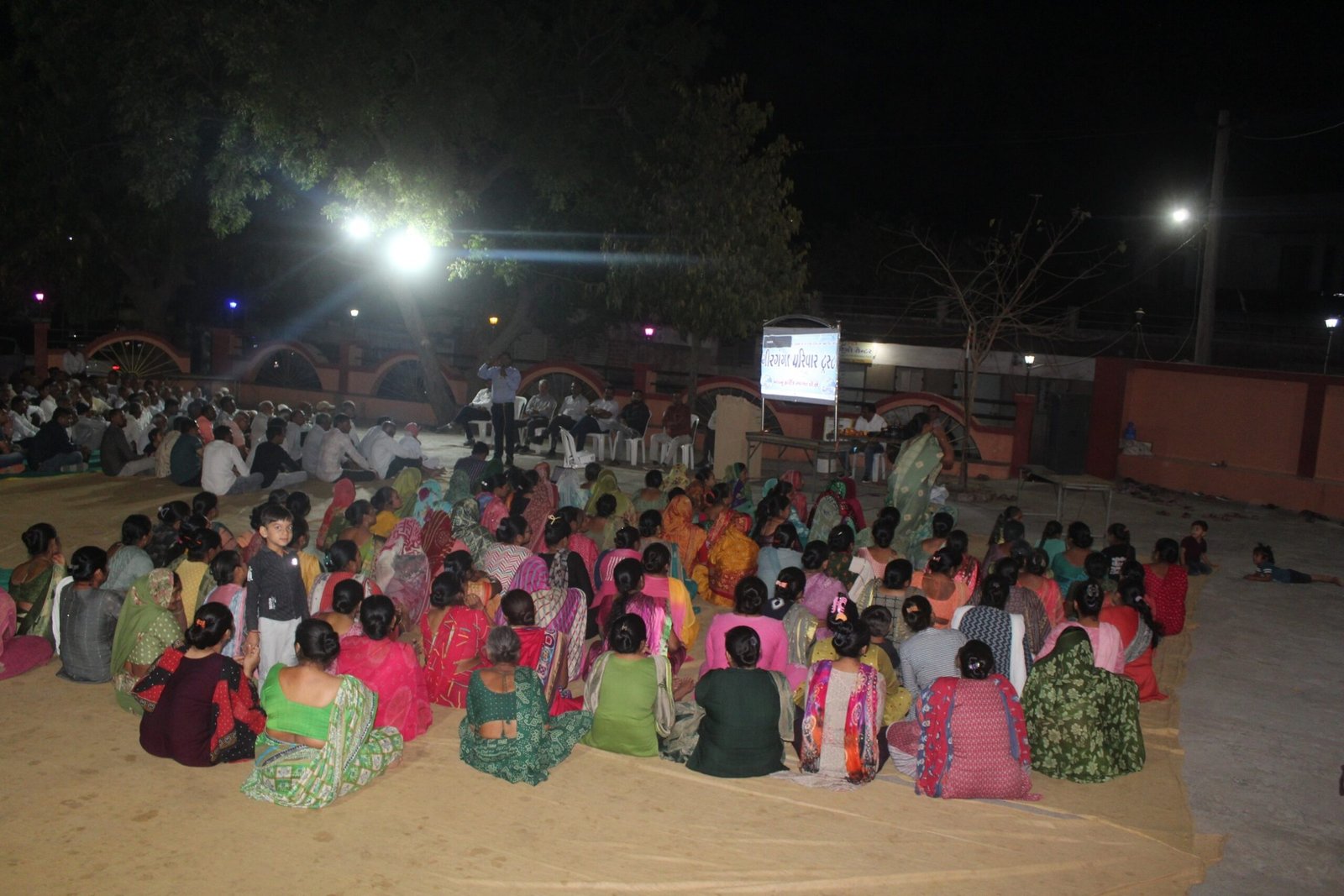 ચાંદલી ગામે ગીરગંગા પરિવાર ટ્રસ્ટ દ્વારા પાણીના   જતન માટે ગ્રામ સભા યોજાઇ