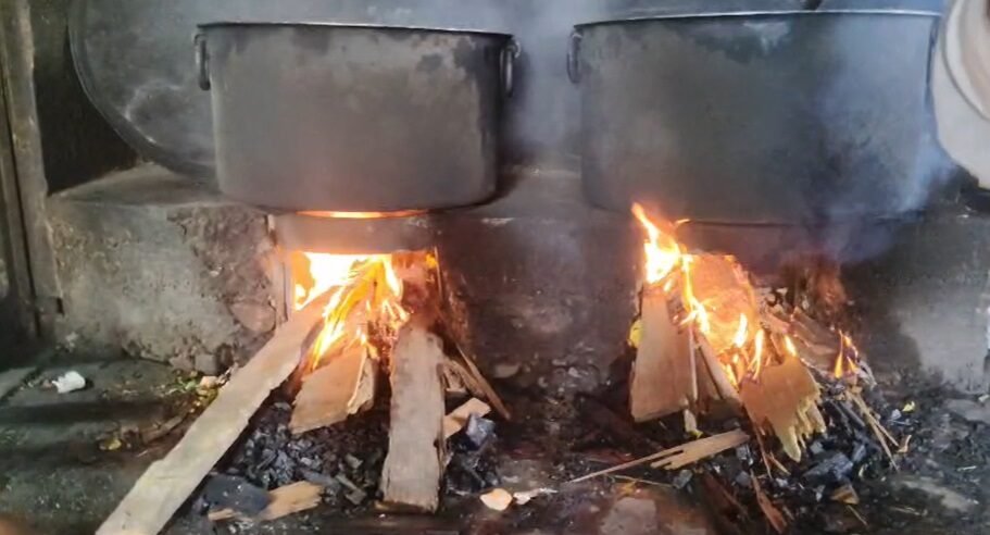  હોટેલો, રેસ્ટોરન્ટ, ઢાબામાં લાગ્યા બંધના બોર્ડ, રાજયમાં સર્જાય અરાજકતા