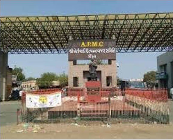 ગોંડલ યાર્ડના વેપારીનાં રૂ.૭.૦૯ લાખની કિંમતના ચણા ટ્રાન્સપોર્ટર કટકટાવી ગયો