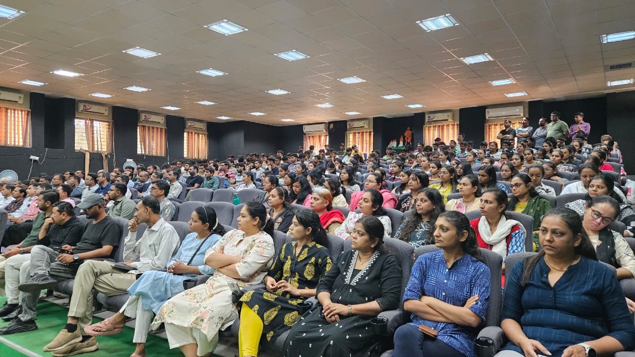 એન્ટિ-માઇક્રોબીયલ રસિસ્ટન્સ સામેની લડાઈમાં ફાર્માસિસ્ટની ભૂમિકા વિશે માર્ગદર્શન સેમિનાર યોજાયો